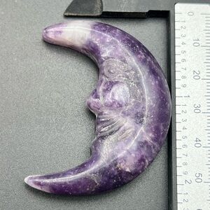 Amethyst Moon-Shaped Crystal Decor
